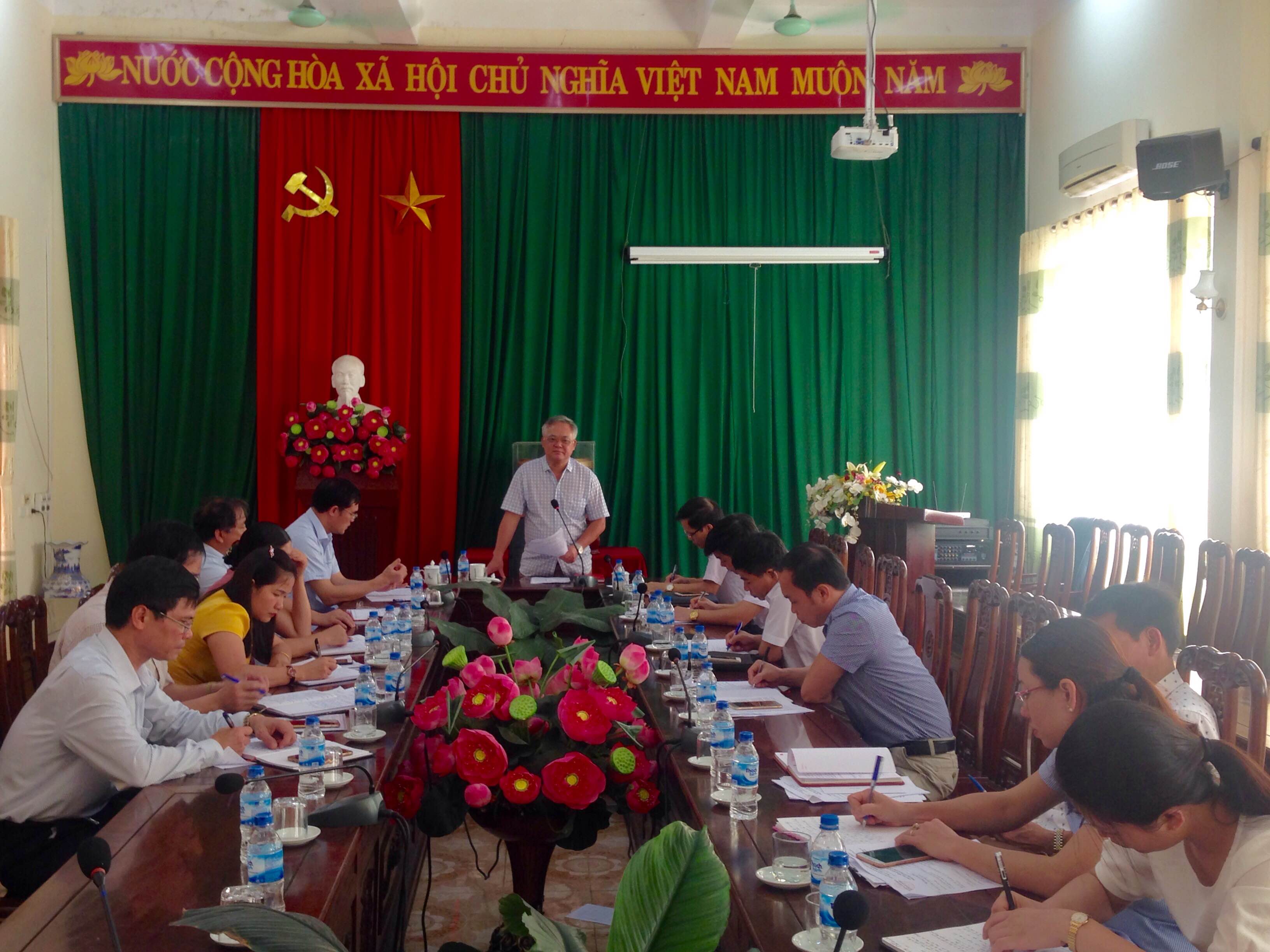 Toàn cảnh phiên họp