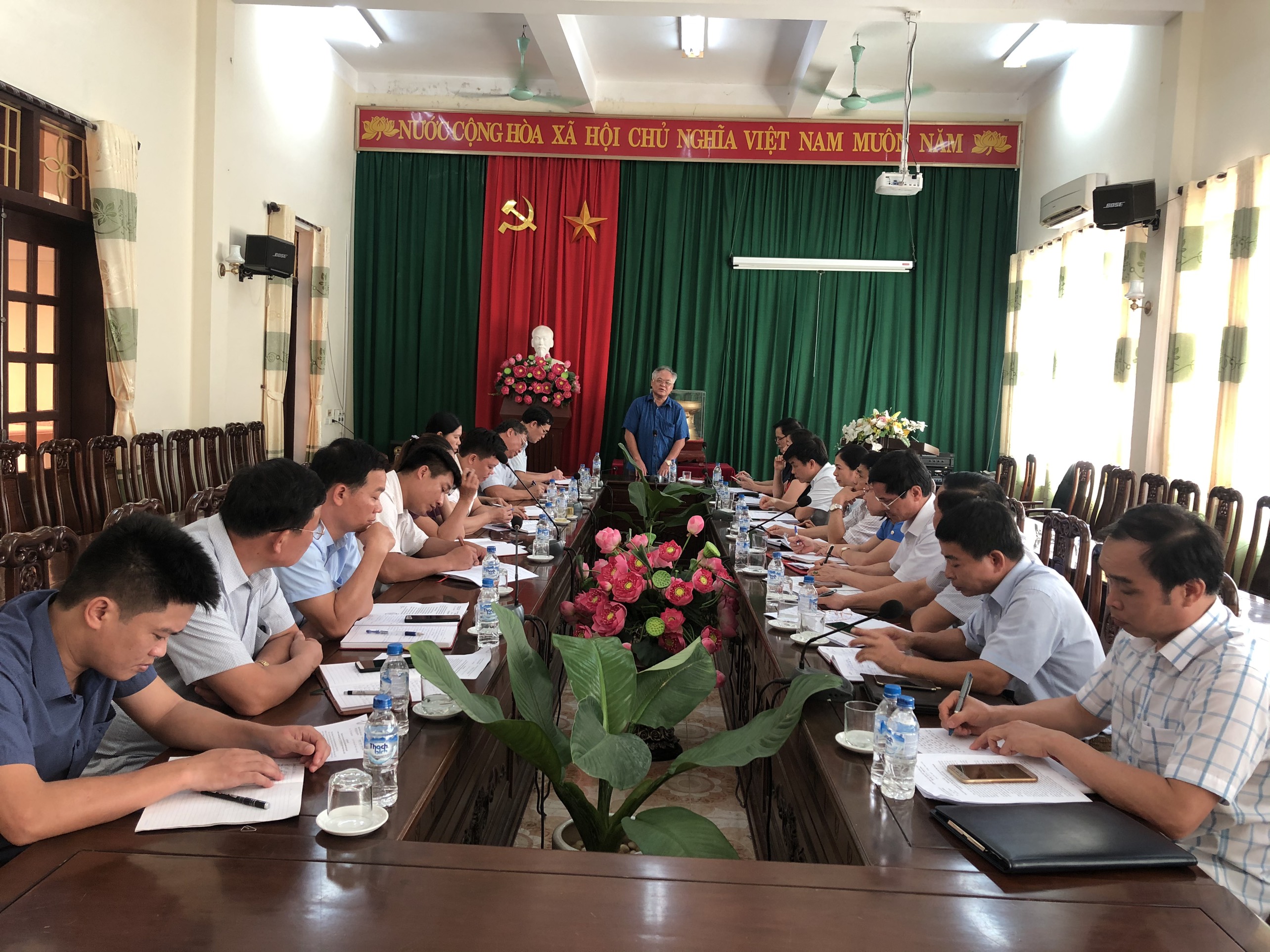 Toàn cảnh phiên họp