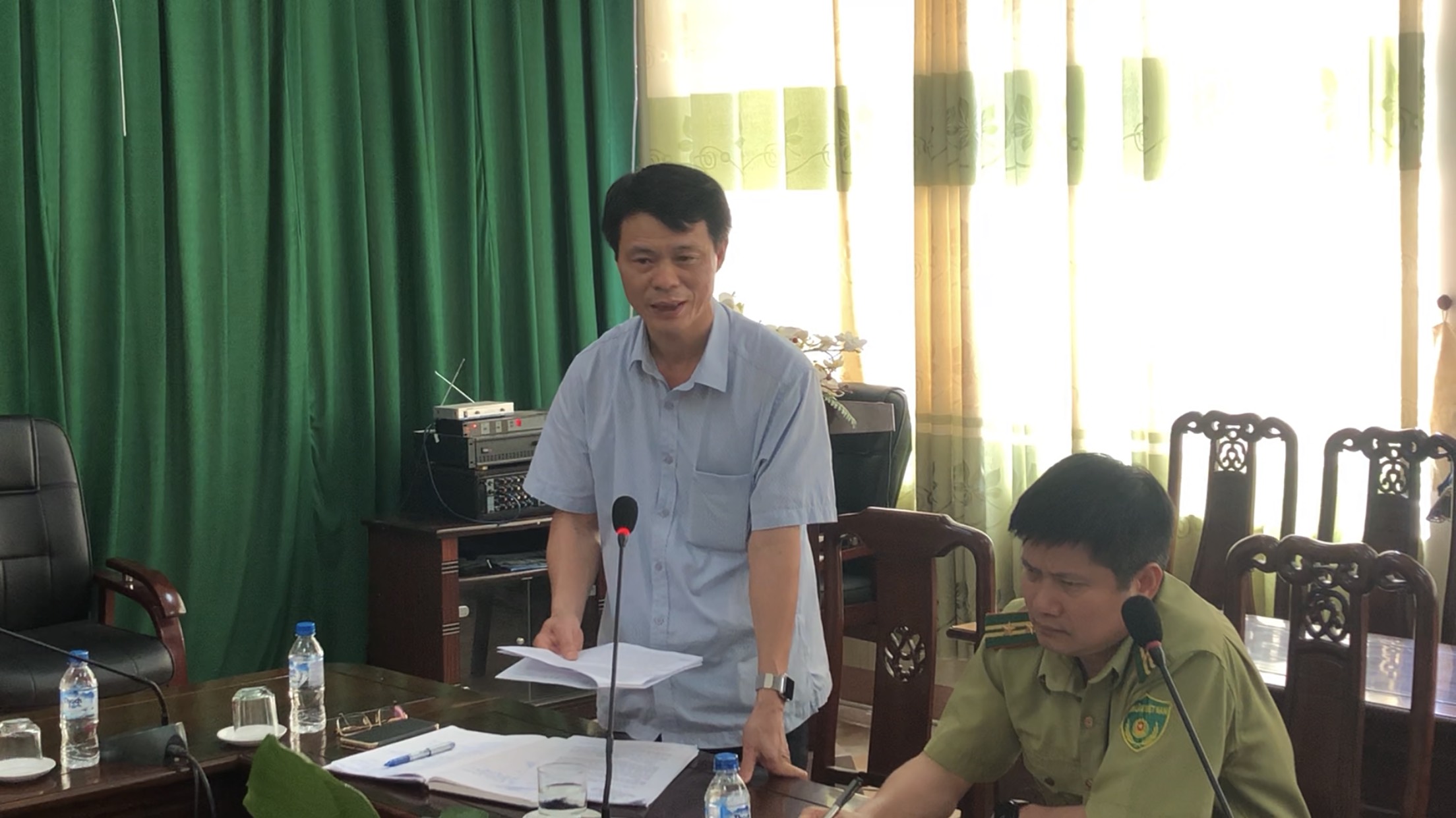 Đồng chí Nguyễn Công Cường, giám đốc Quỹ bảo vệ rừng, PTR và Phòng chống thiên tai, thành viên ban Ban chỉ huy PCCC & Bảo vệ rừng tỉnh kết luận buổi làm việc