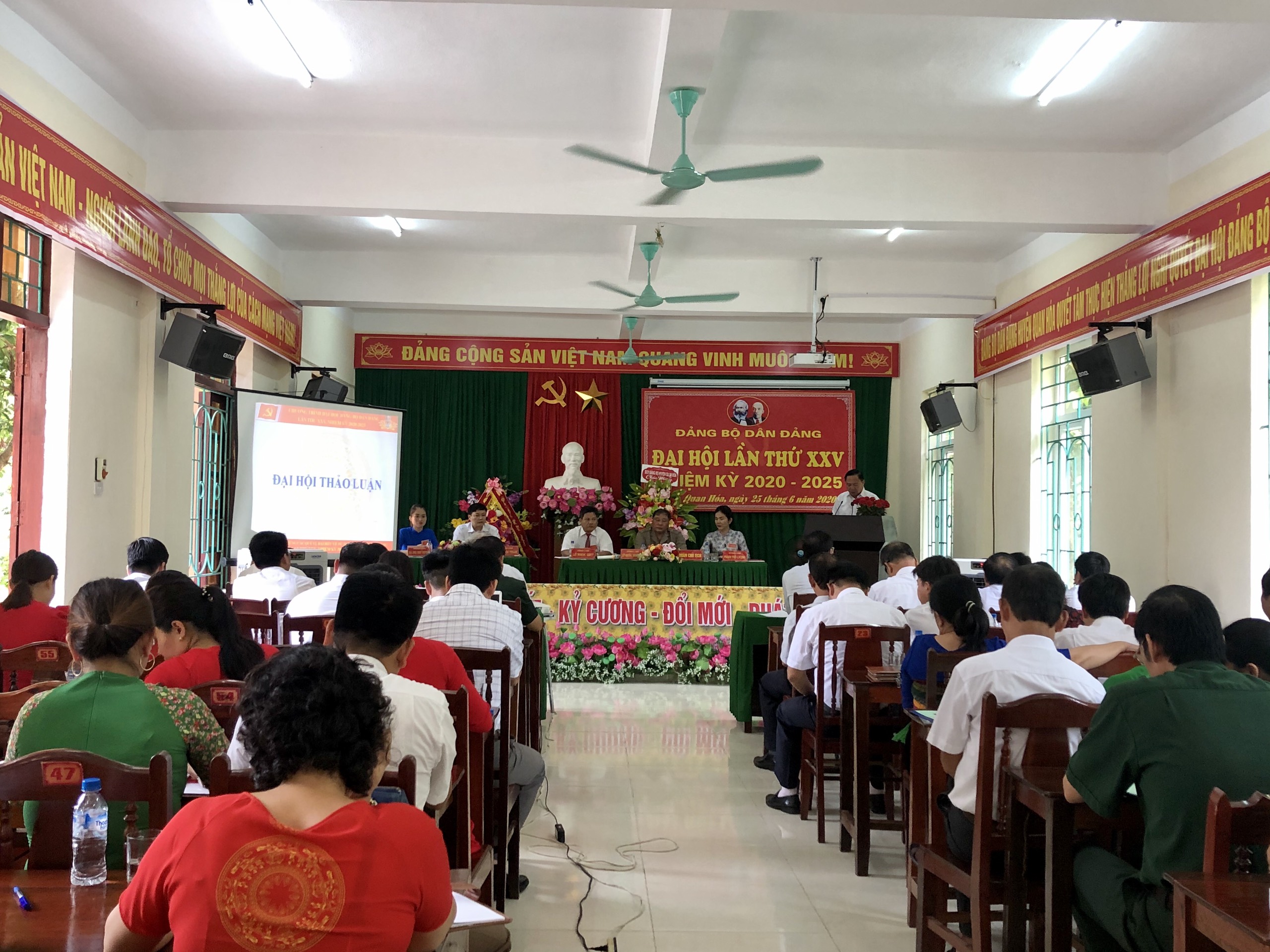 Toàn cảnh Đại hội
