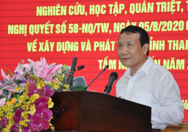 Phó Trưởng Ban Kinh tế Trung ương Nguyễn Hồng Sơn trực tiếp truyền đạt Nghị quyết.