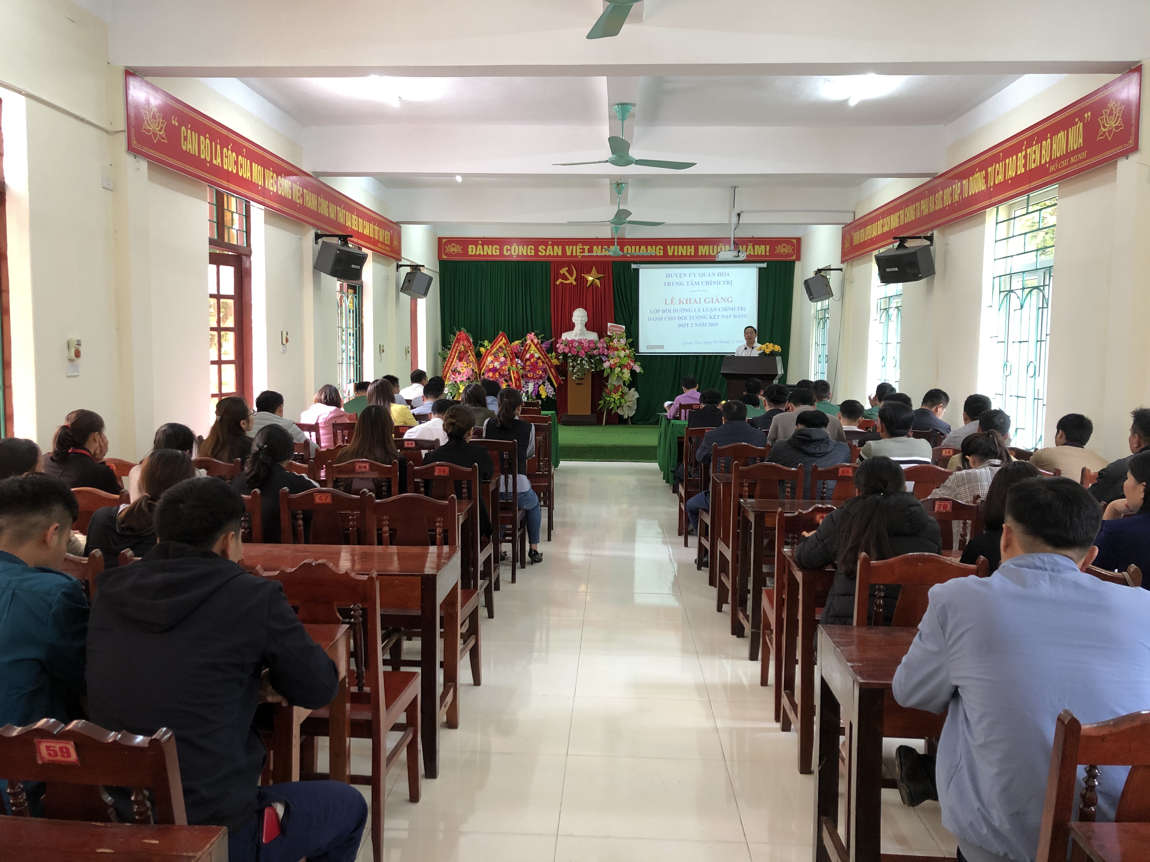 Toàn cảnh buổi lễ
