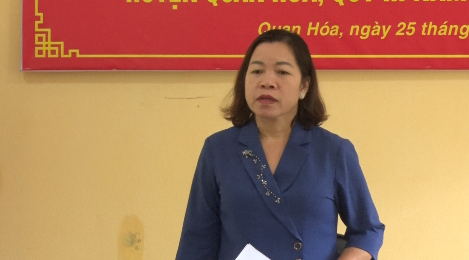 Đồng chí Phạm Thị Hoa, Phó Chủ tịch UBND huyện phát biểu kết luận Hội Nghị.
